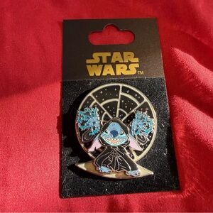Disney Stitch as Emperor Palpatine Star Wars Pin 2007
